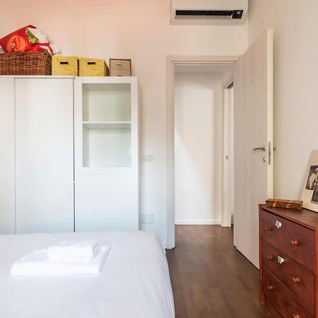 Cozy Apartment Near Central Station Milan Bagian luar foto
