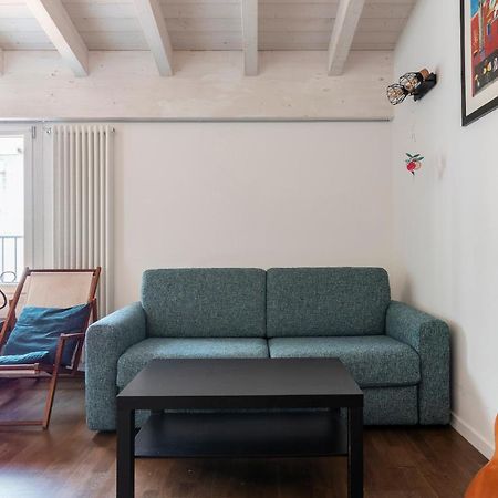 Cozy Apartment Near Central Station Milan Bagian luar foto