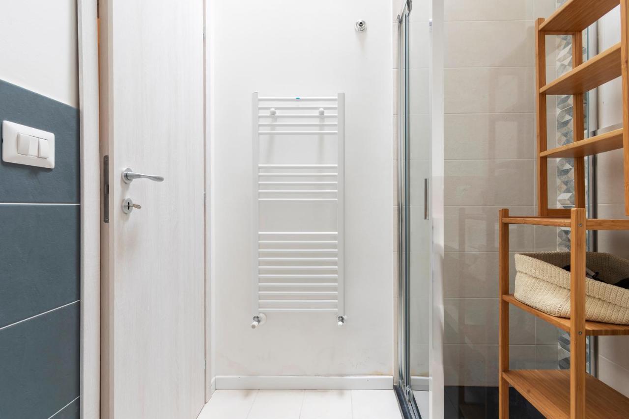 Cozy Apartment Near Central Station Milan Bagian luar foto